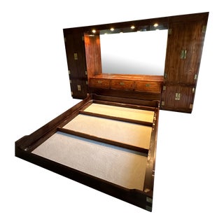 Late 20th-Century Cal King Bed Set - Henredon For Sale