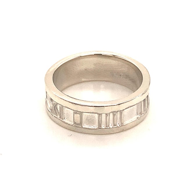 Metal 1990s Tiffany & Co Estate Ring Size 4.5 Sterling Silver 4.2 Grams, Size 4.5 For Sale - Image 7 of 12