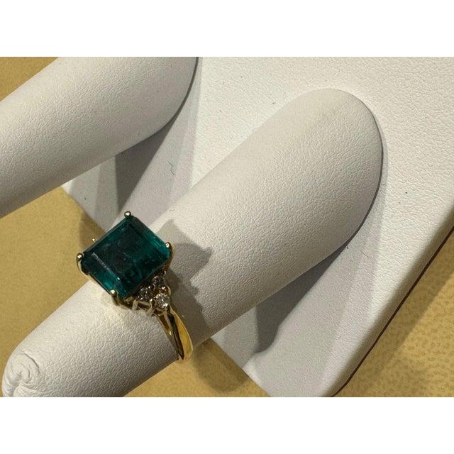 Gemstone Natural 3.5 Ct Emerald Cut Emerald & 0.30 Carat Diamond Ring 14 Kt Yellow Gold For Sale - Image 7 of 18