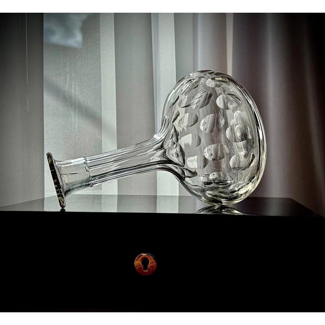 Victorian Shaft and Globe Glass Decanter, England, 1880 For Sale - Image 13 of 16