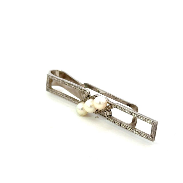 Authentic Mikimoto Akoya Pearl Mens Tie Clip 5 mm Sterling Silver Estate M453 This elegant Authentic Mikimoto Estate Akoya...