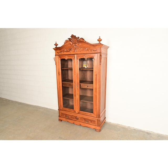 Victorian R. J. Horner Style Antique Victorian Carved Walnut Bookcase Cabinet, Circa 1880s For Sale - Image 3 of 15