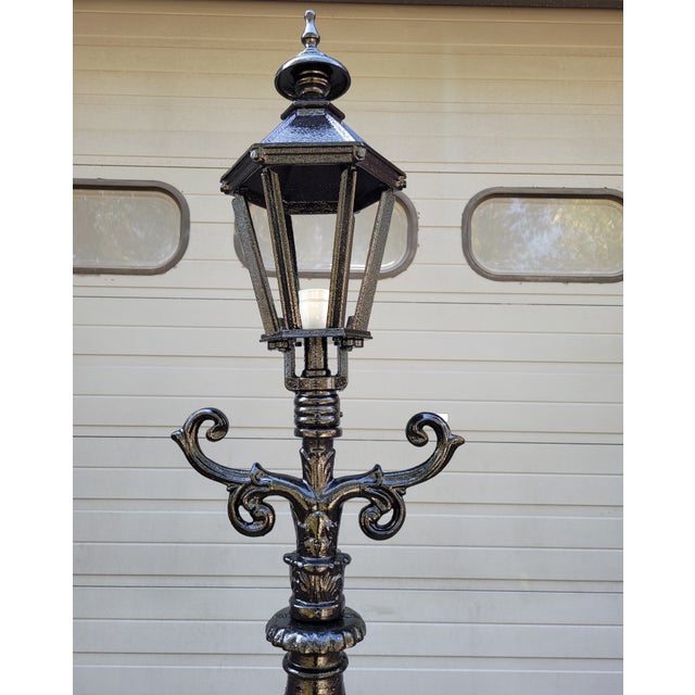 Cast Iron Lamp with Cast Iron Lantern, in Flawless conditions. Designed from 2000 Up to 250V (Europe/UK Standard).The...