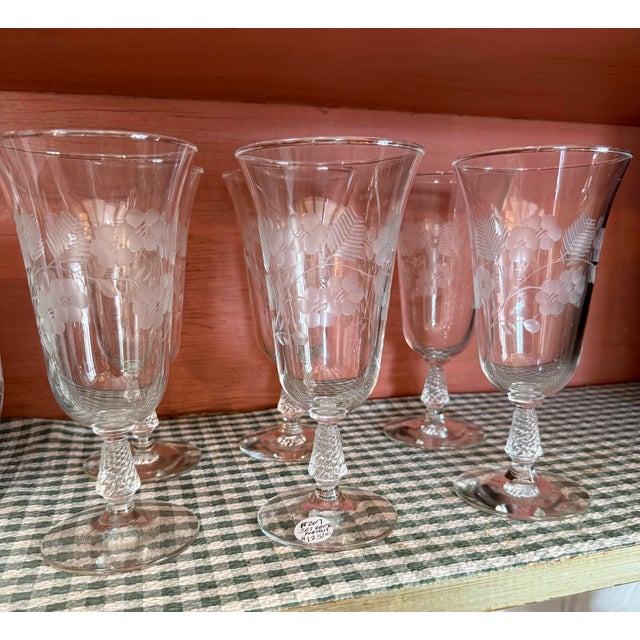 Beautiful stemmed glasses for tea or cocktails by Libbey Rock