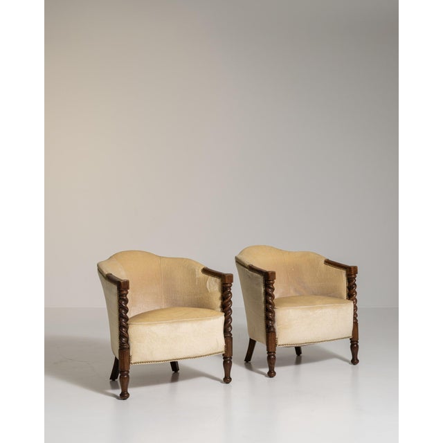 Brown Early 20th Century Jacobean Brown Wood Pair of Club Chairs For Sale - Image 8 of 12