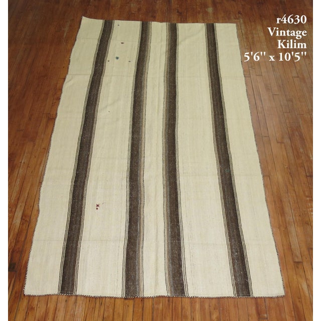 Mid-Century Modern Vintage Turkish Kilim - 5'6" x 10'5" For Sale - Image 3 of 6