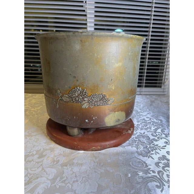 Late 20th Century Large Antique Japanese Meiji Bronze Hibachi - Signed Artist Seal - Gump's SF 10x For Sale - Image 5 of 12