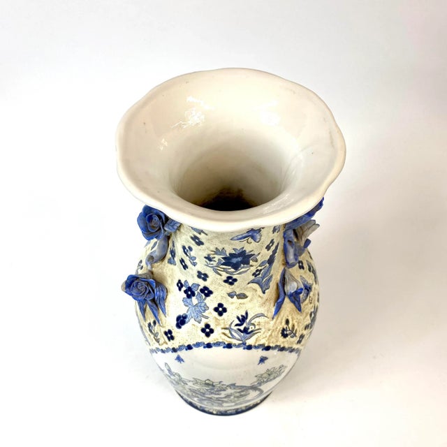 Late 20th Century Chinoiserie Porcelain Vase With Birds and Blue Flowers For Sale In San Francisco - Image 6 of 11