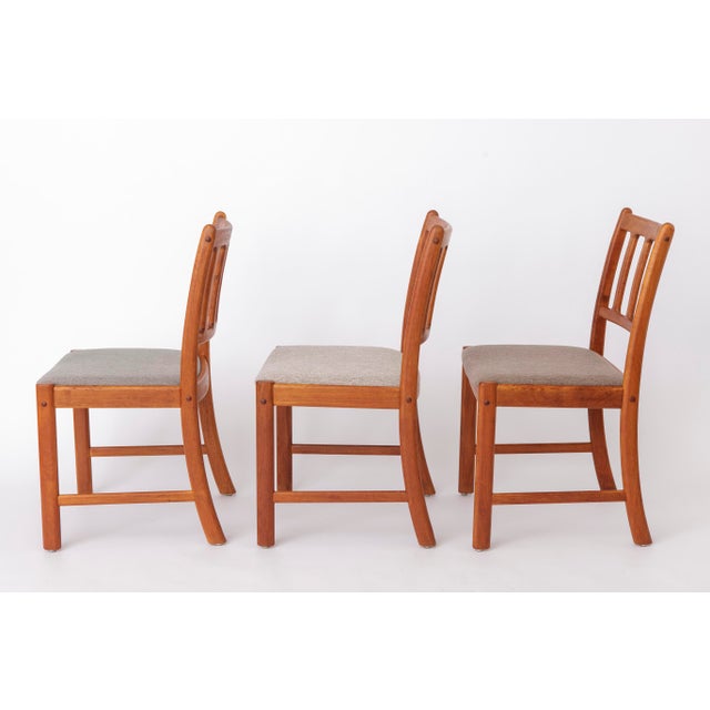 Uldum Møbelfabrik Mid-Century Modern Danish Teak Dining Chairs by Uldum Møbelfabrik, 1960s, Set of 6 For Sale - Image 4 of 11