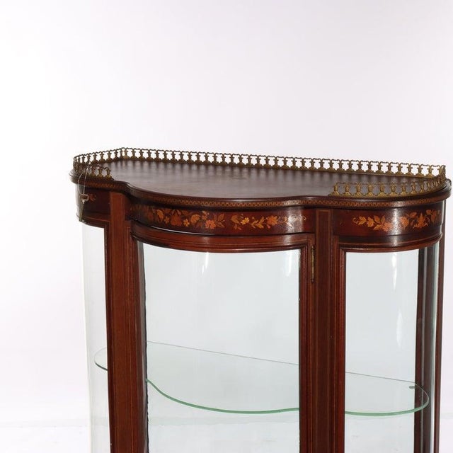 Antique RJ Horner Inlaid Mahogany & Marquetry Vitrine 19thC. Measures - 59" x 32" x 14 1/2" This vitrine, attributed to RJ...