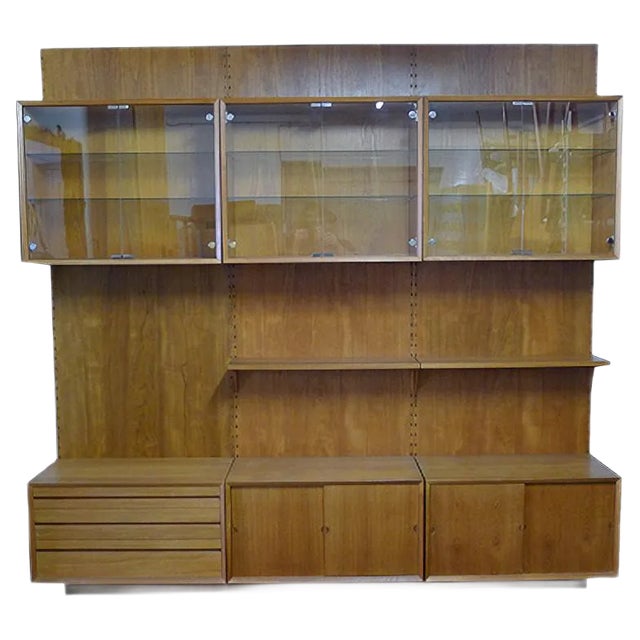 Mid-Century Modular Royal System Wall Unit by Poul Cadovius for Cado For Sale