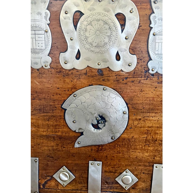 Antique Korean Wedding Bandaji Chest For Sale - Image 18 of 18