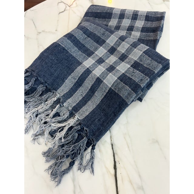2020s Bunny Williams Pine Cone Hill 100% Linen Plaid Navy White Throw Â€šÃ„Ã¬ Enzyme Washed Blue Tones For Sale - Image 5 of 13