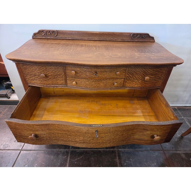 Antique Victorian Solid Tiger Oak Quater Sawn Mission Dresser Chest of Drawers 1880-1918 For Sale - Image 10 of 17