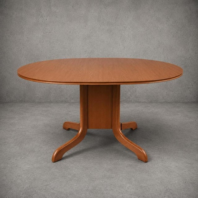 Mid-Century Teak Oval Drop Leaf Gateleg Dining Table by Morris of Glasgow, 1960s For Sale - Image 10 of 10