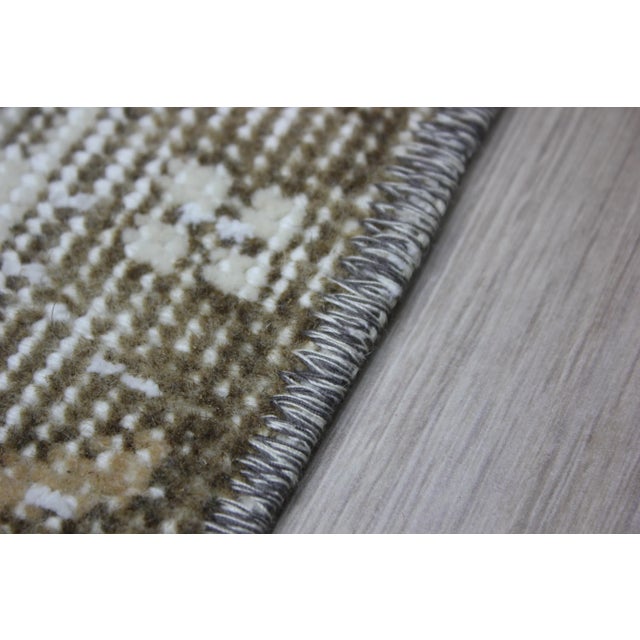 1950s Turkish Vintage Handmade Floral Desing Vintage White Oushak Wool Area Rug For Sale - Image 10 of 13