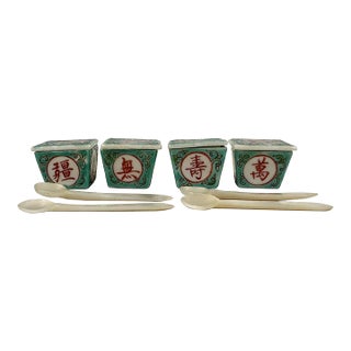 Antique Chinese Porcelain Condiment Set With 4 Matching Mother of Pearl Spoons For Sale