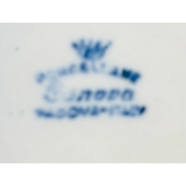 Red MCM Porcellane Canova Padova Italy Red & 24k Gold Hammered Pedestal Bowls, Pair For Sale - Image 8 of 9