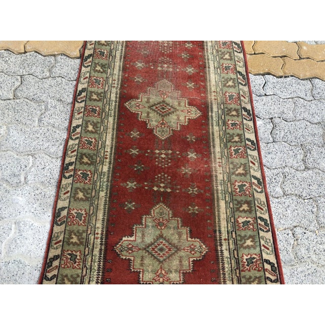 1970s Vintage Turkish Runner Rug - 2′5″ × 9′4″ For Sale In Phoenix - Image 6 of 11
