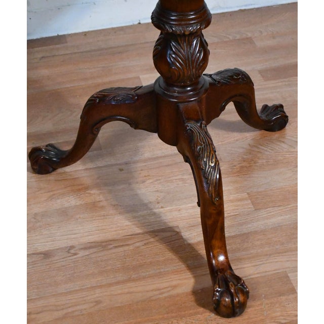 1940 English Chippendale Style Mahogany Accent Center Round Table For Sale - Image 4 of 11