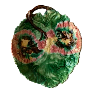 1880s Etruscan Floral Hydrangea Begonia Majolica Plate Attributed to Saint Amand