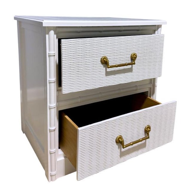 Mid 20th Century Pair of Palm Beach Faux Bamboo White Nightstands With Woven Drawer Fronts & Brass Hardware For Sale - Image 4 of 8
