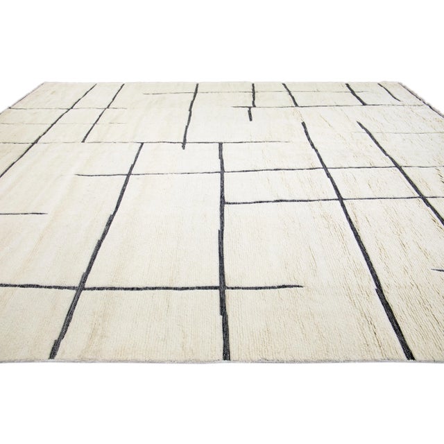 2020s Modern Moroccan Style Ivory Handmade Geometric Wool Rug For Sale - Image 5 of 11