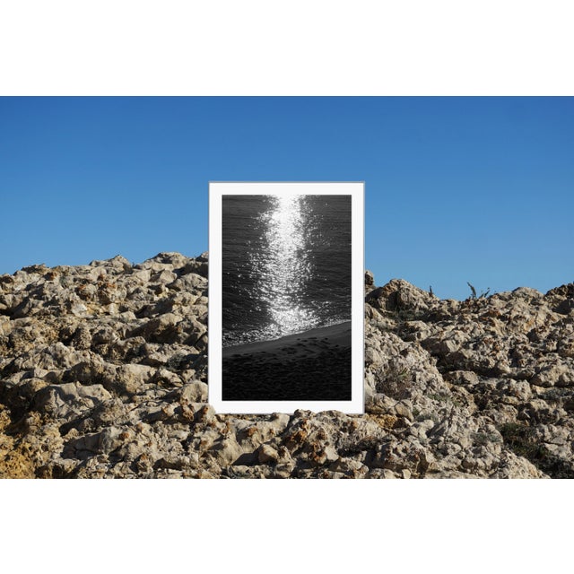 This is an exclusive limited edition black and white Giclée print, on 100% cotton Hahnemühle Photo Rag Fine Art matte...