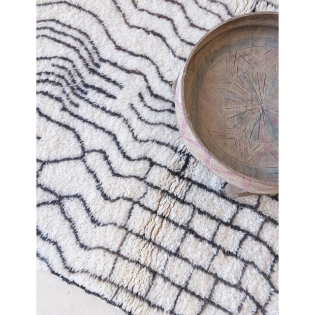 2020s Moroccan Abstract Black and White Rug - 5.3 X 3.7 Ft For Sale - Image 5 of 8