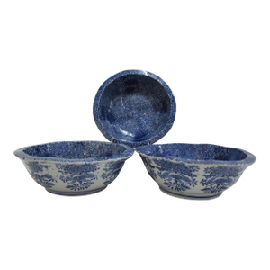 Japanese Imari Arita Blue Porcelain Twist Pinwheel Flower Design Bowl Set of 3