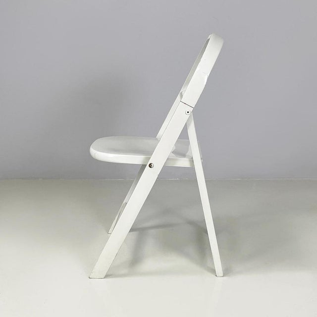 Mid-Century Modern Italian Grey Wood Folding Chair Tric attributed to Castiglioni for Hille, 1960s For Sale - Image 3 of 18