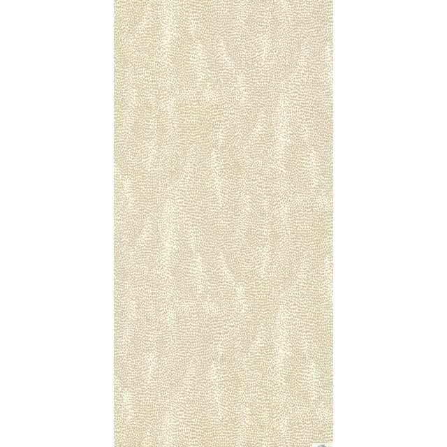Contemporary Sample - Schumacher Drizzle Wallpaper in Natural For Sale - Image 3 of 3