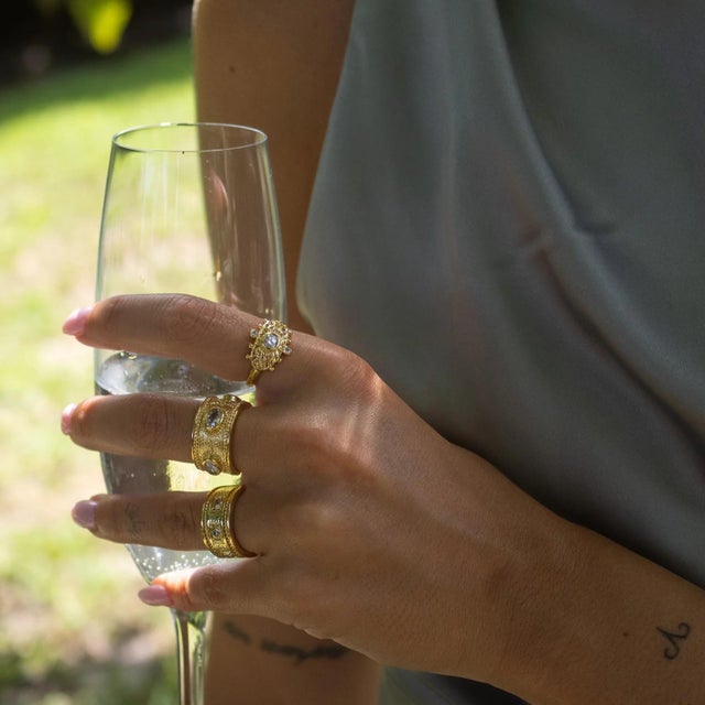 Goddess Cleopatra Gold & Diamond Ring, Size 4 For Sale In Miami - Image 6 of 9