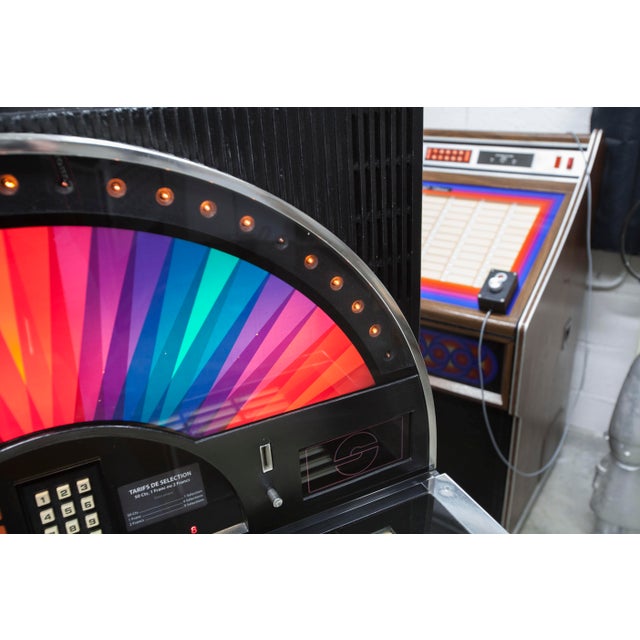 American Seeburg jukebox, cleaned, restored, and serviced. This is the 1976 Sunstar model with 160 tracks (80 45 RPM...