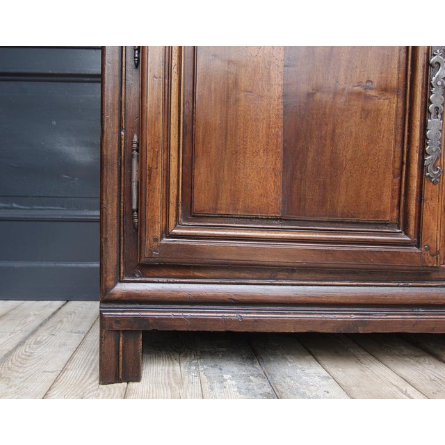 French Buffet À Deux Corps in Walnut For Sale - Image 13 of 18