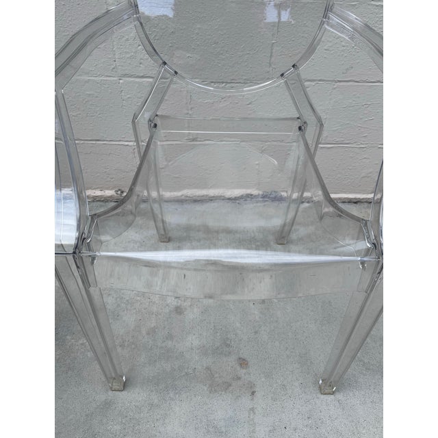 Authentic Kartell Louis Ghost Armchair by Philippe Starck — Crystal Clear Polycarbonate, Made in Italy, 2002 For Sale In San Francisco - Image 6 of 11