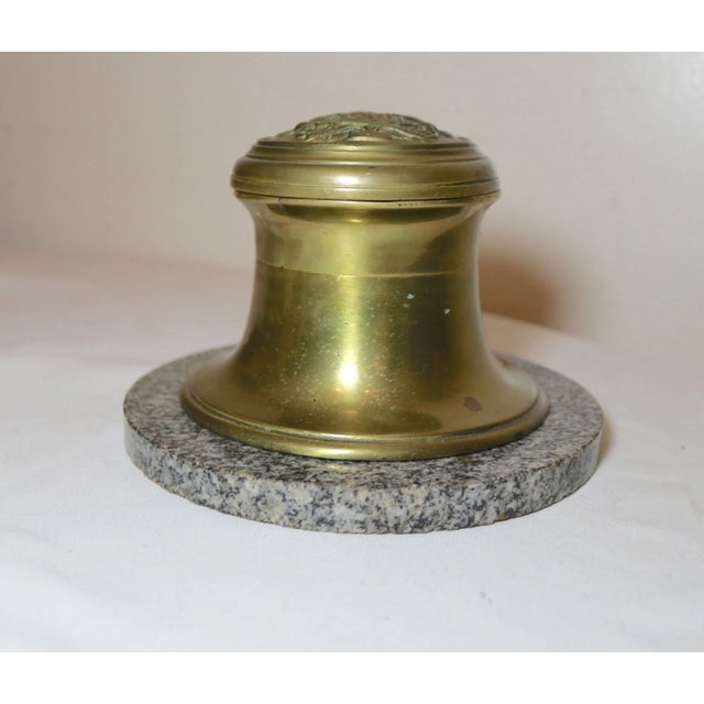 1930s Large Antique British Coat of Arms Gilt Bronze Brass Marble Writing Desk Inkwell For Sale - Image 5 of 11