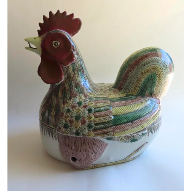Green Early 20th Century Chinese Famille Vert Rooster Hen Cockerel Chicken Tureen For Sale - Image 8 of 10