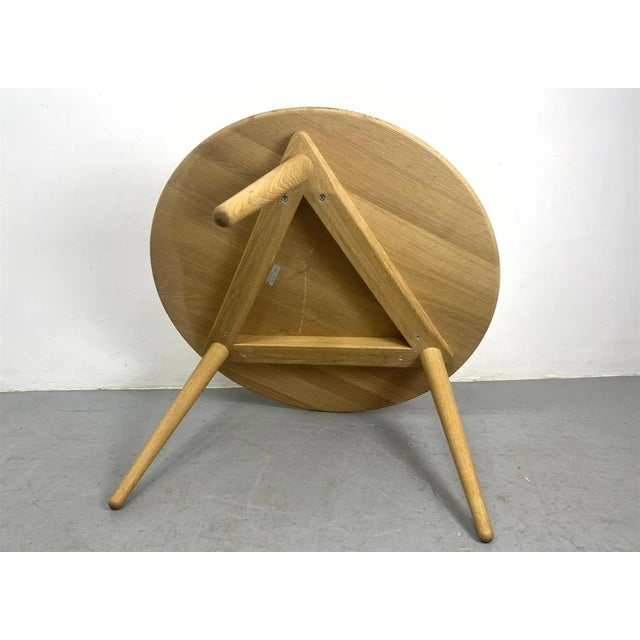 2010s Hans Wegner for Carl Hansen, Oak 38” Diameter Coffee Table. For Sale - Image 5 of 7