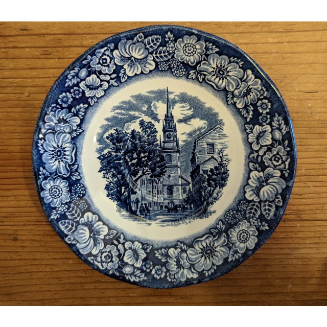 Wedgwood 1970s Staffordshire Liberty Blue Coffee Cups/Saucers, Creamer, Sugar Bowl Service for 8- 19 Pieces For Sale - Image 4 of 10