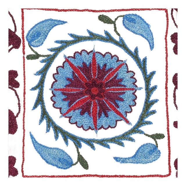 18"x19" Modern 100% Cotton Embroidered Pillow Cover. Handmade Cushion Cover For Sale