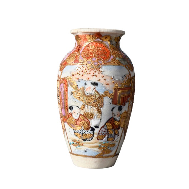 Japanese Petite Satsuma Moriage Vase For Sale - Image 4 of 7