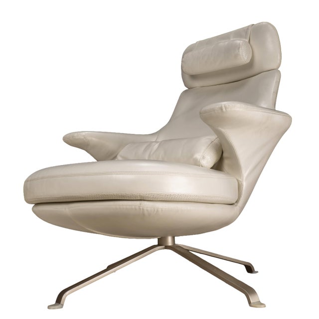 Postmodern B&b Italia Radar Lounge Chair by James Irvine White Leather Swivel Lounger Italy For Sale - Image 3 of 17