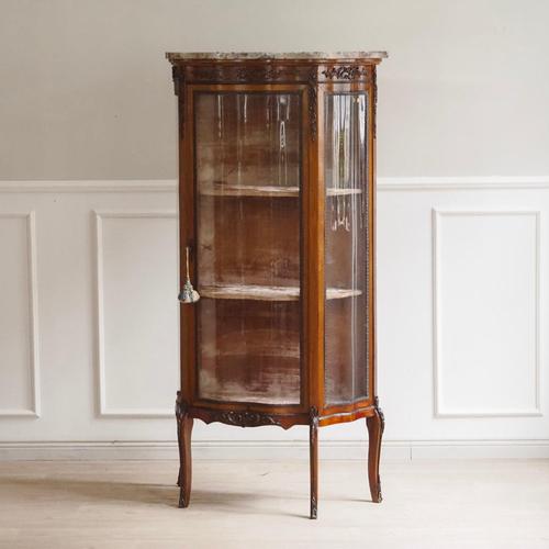 Tall Louis XV Style Display Cabinet with Marble Top, France, 1900s For Sale - Image 5 of 18