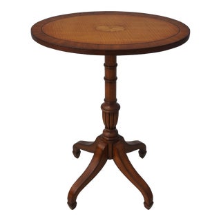 Ethan Allen Oval Satinwood Inlaid Occasional Table For Sale