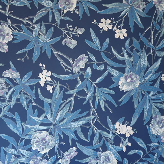 Ralph Lauren Late 20th Century Deadstock Ralph Lauren Vinyl Wallpaper- Climbing Oleander in Porcelain For Sale - Image 4 of 13