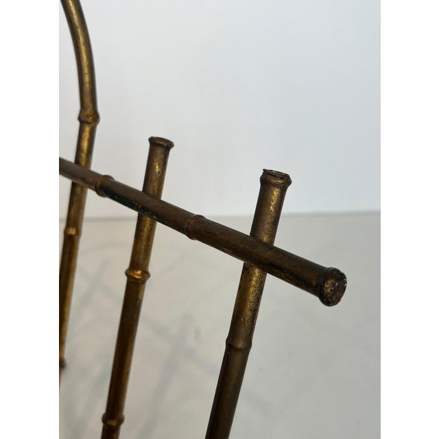 Gold 1940s Magazine rack in faux bamboo and gold metal Attributed to Maison Baguès For Sale - Image 8 of 12