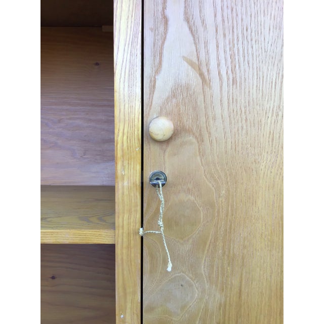 Mid 20th Century Modern Dry Bar and Barstool Set Attributed to Ficks Reed For Sale - Image 9 of 12