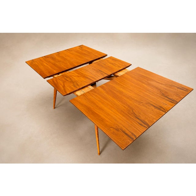 Brazilian Modern Extendable Dining Table in Caviúna by Ernesto Hauner for Mobilinea, 1950s For Sale - Image 4 of 18