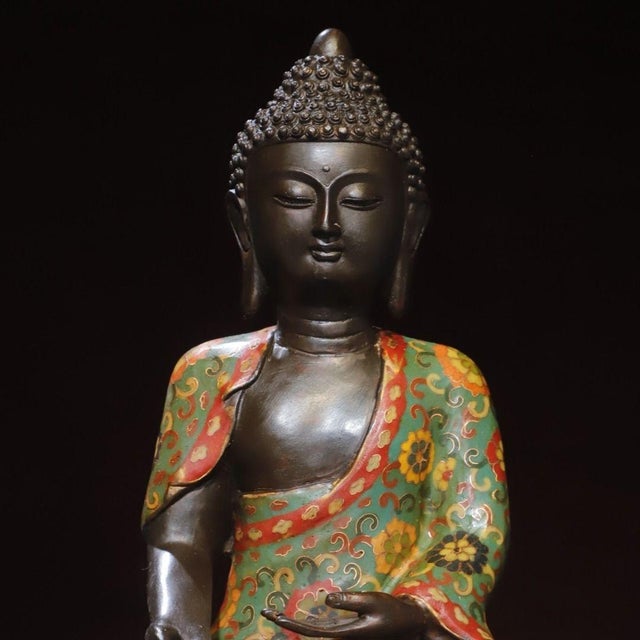Vintage Cloisonné Enamel Bronze Figure of Amitabha Buddha – Seated Statue For Sale In Los Angeles - Image 6 of 9